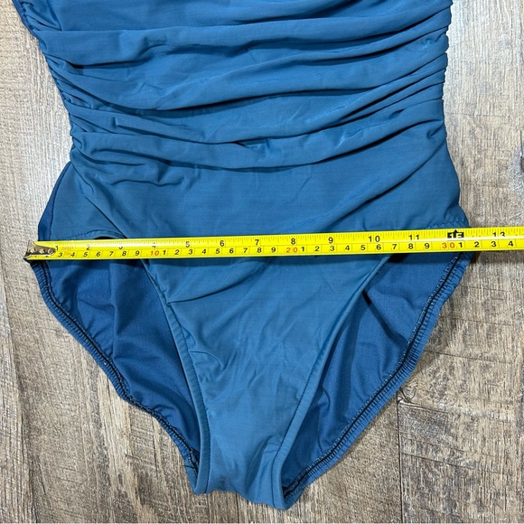 Miraclesuit Ruched One Piece Swimsuit Size 10 Teal Blue Slimming Lined Underwire - Picture 12 of 14